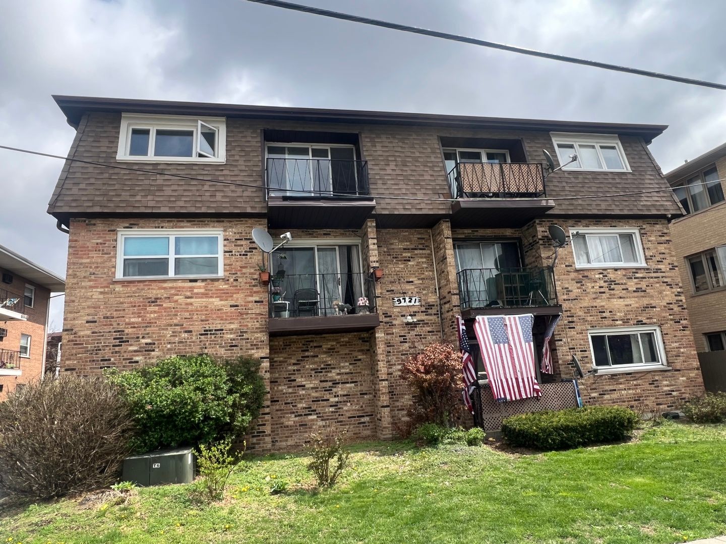 9721 S Harlem Avenue #2D — Chicago Ridge, IL 60415