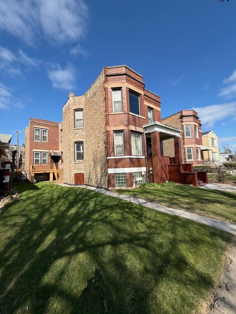7316 S Lowe Avenue — Chicago, IL 60621
