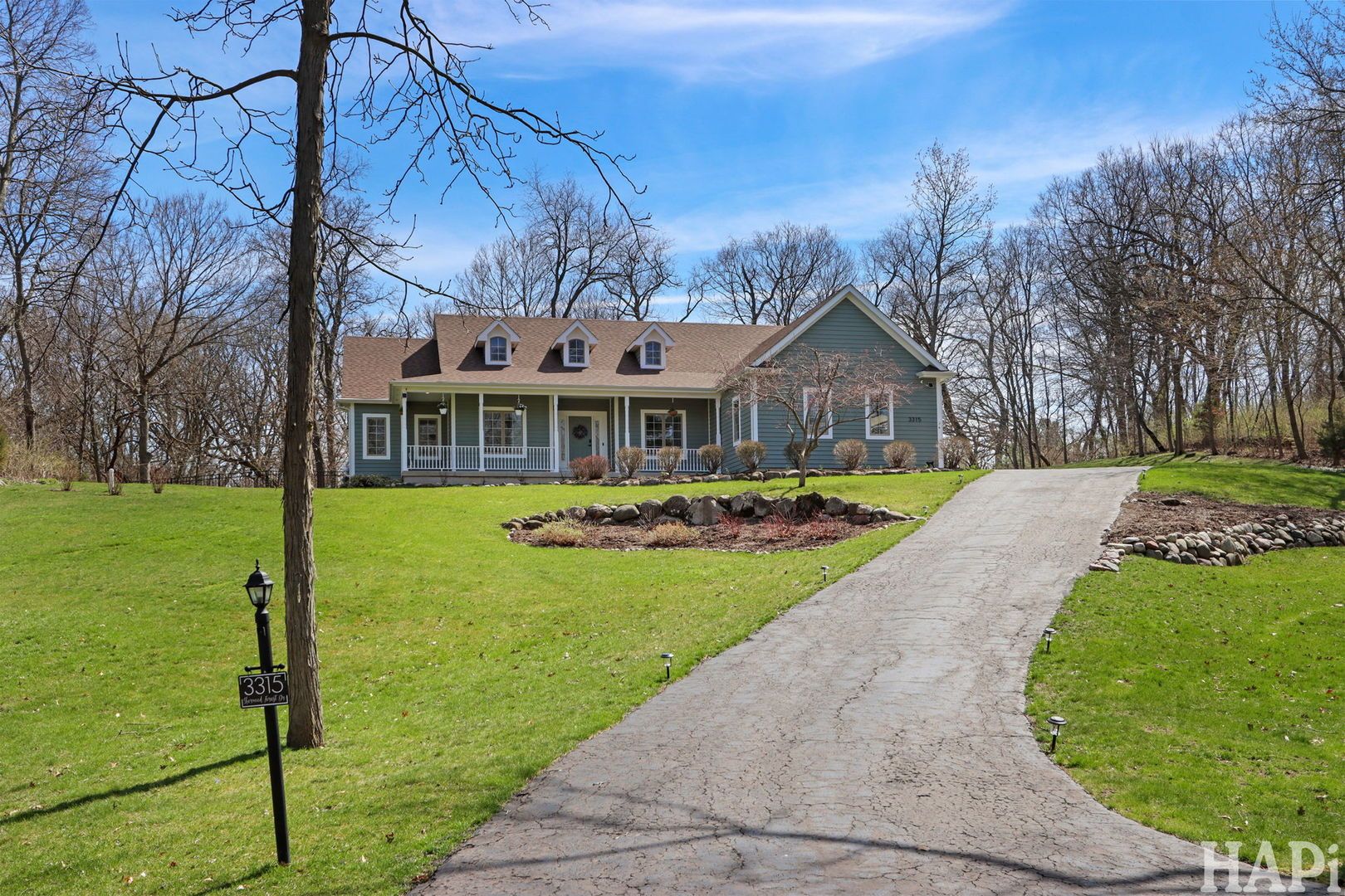 3315 Sherwood Forest Drive — Spring Grove, IL 60081