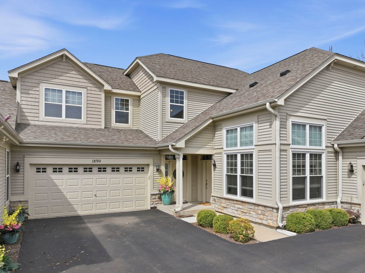 1890 Havenshire Road, Aurora, IL 60502