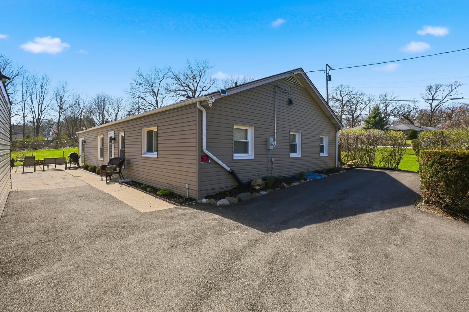 38W311 IL Route 64 Hwy — St. Charles, IL 60175