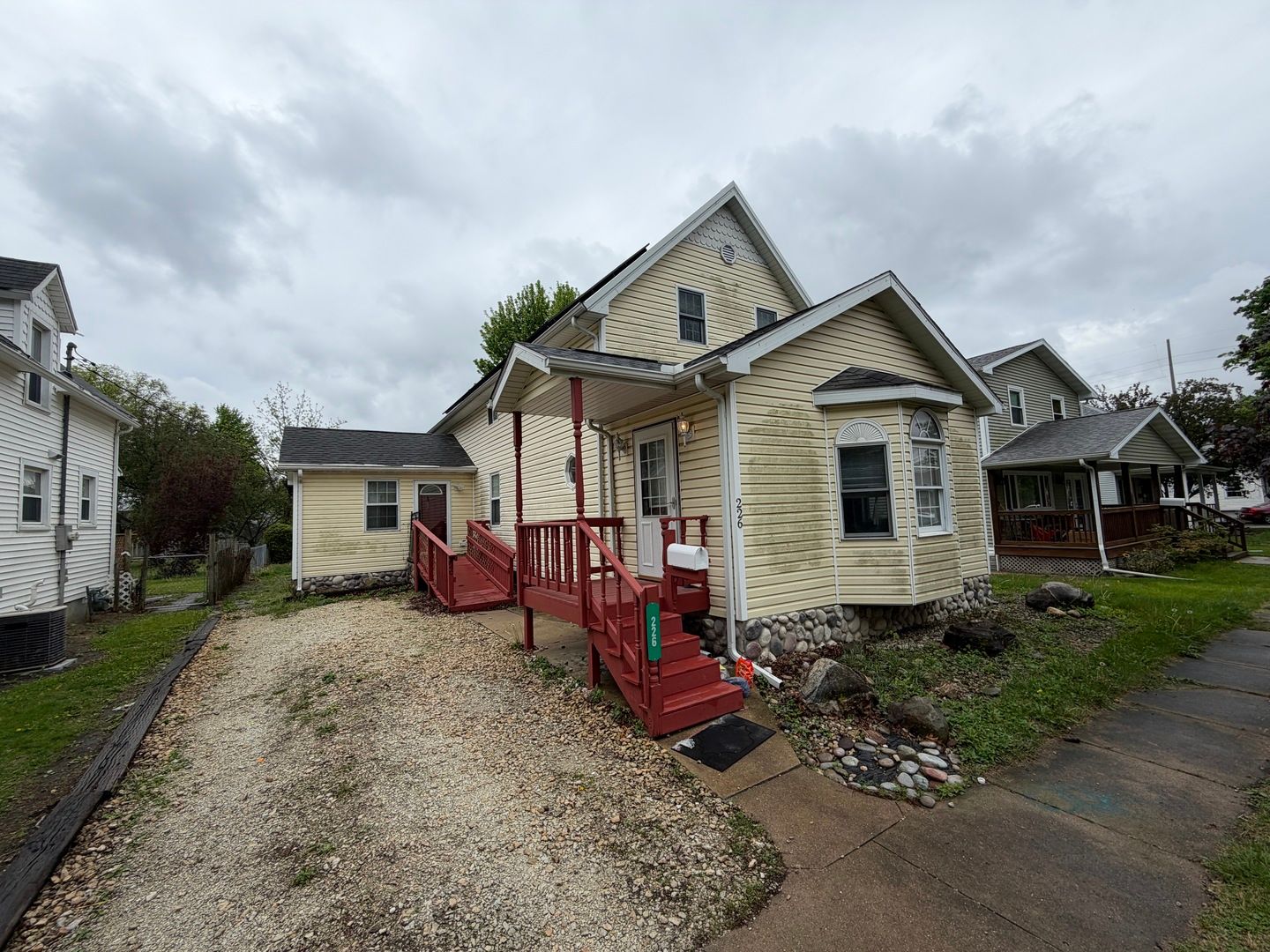 226 E Orleans Street — Paxton, IL 60957