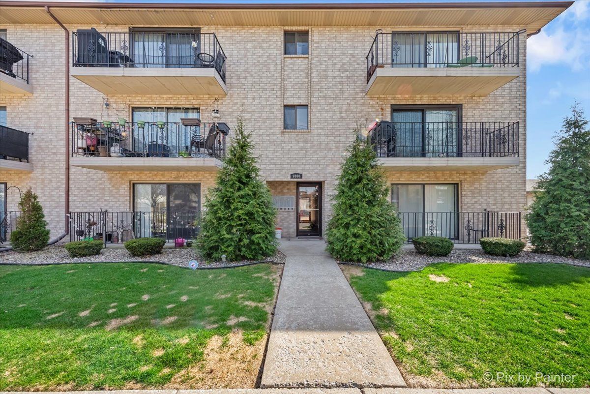 9800 Sayre Avenue #1C — Chicago Ridge, IL 60415