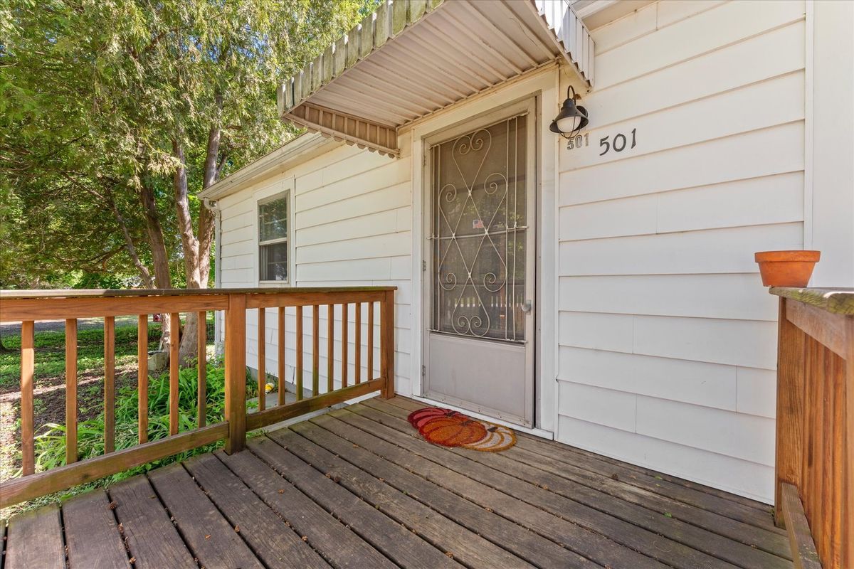 501 N State Street, Bellflower, IL 62174