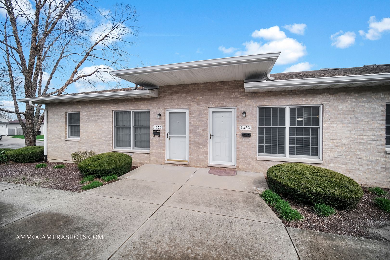 1062 Chovan Drive #26 — Joliet, IL 60435