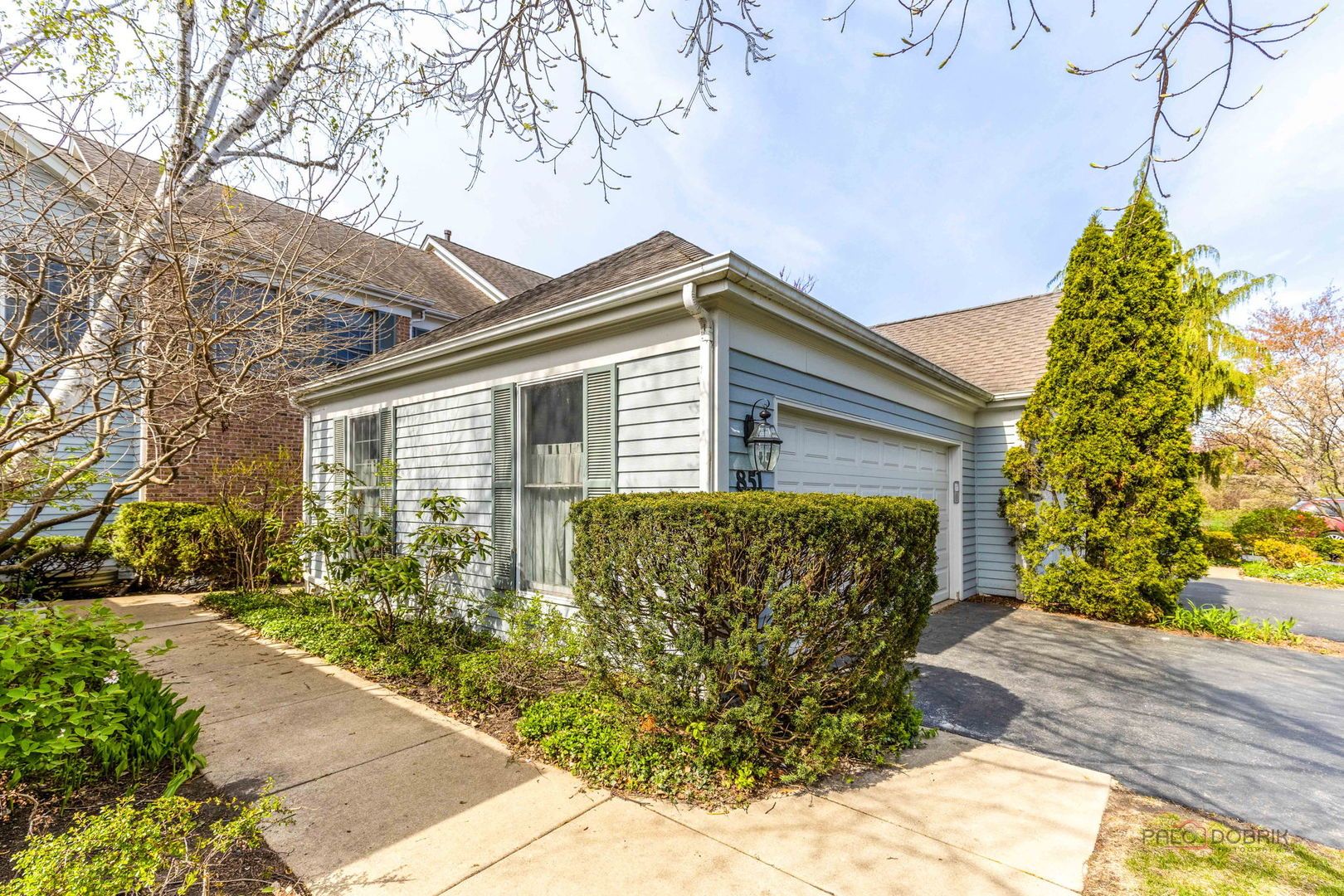 851 Sutton Court — Lincolnshire, IL 60069