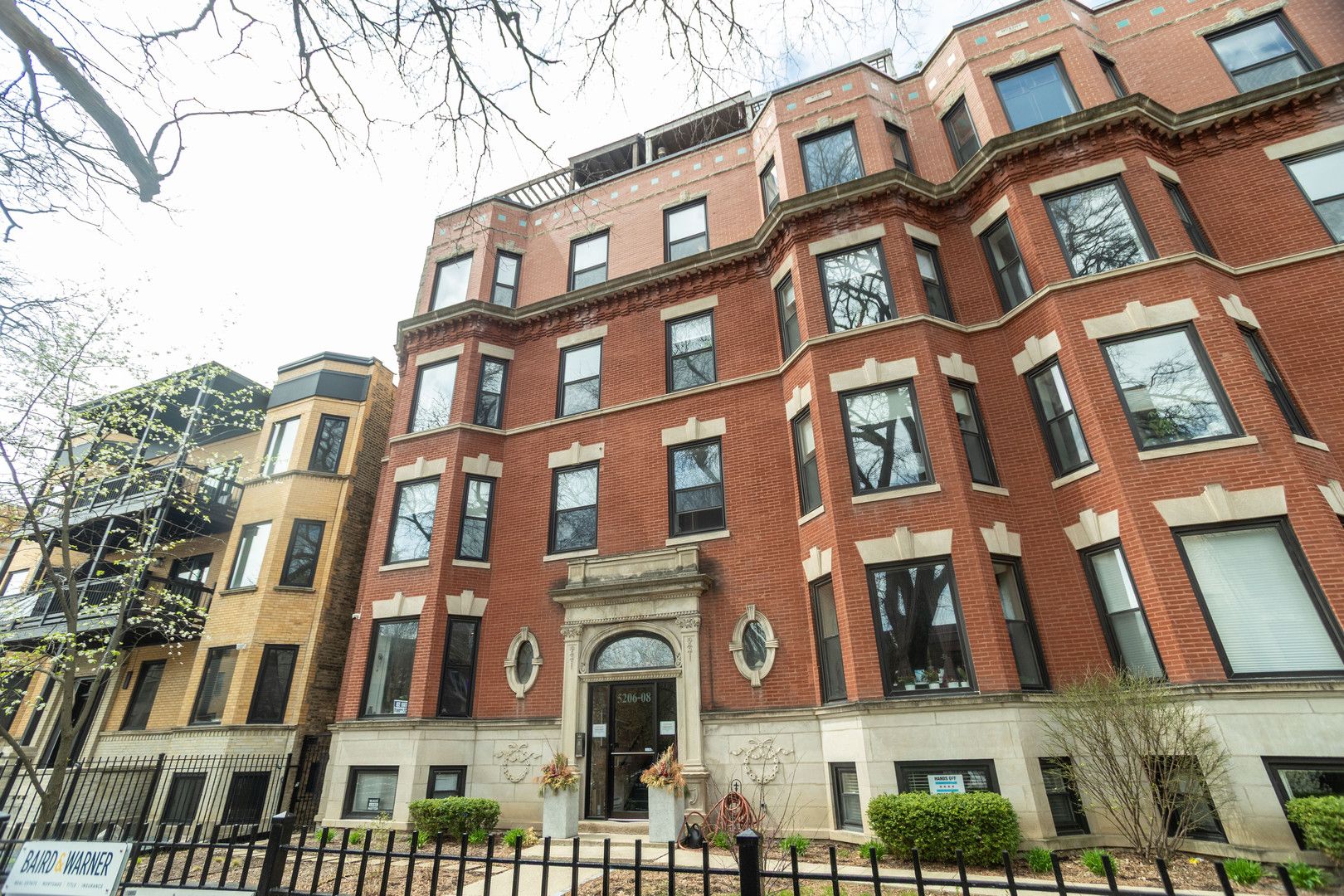 5206 N WINTHROP Avenue #1 — Chicago, IL 60640