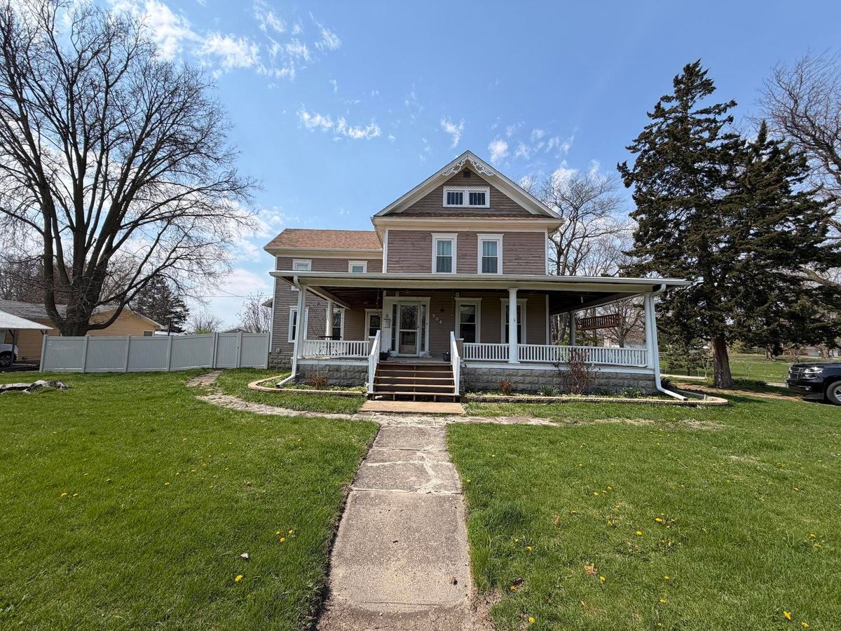 304 Poplar Street, Onarga, IL 60955