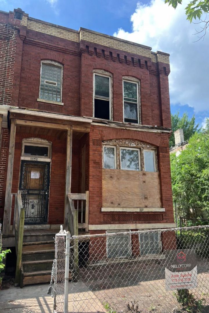2949 Adams Street, Chicago, IL 60612