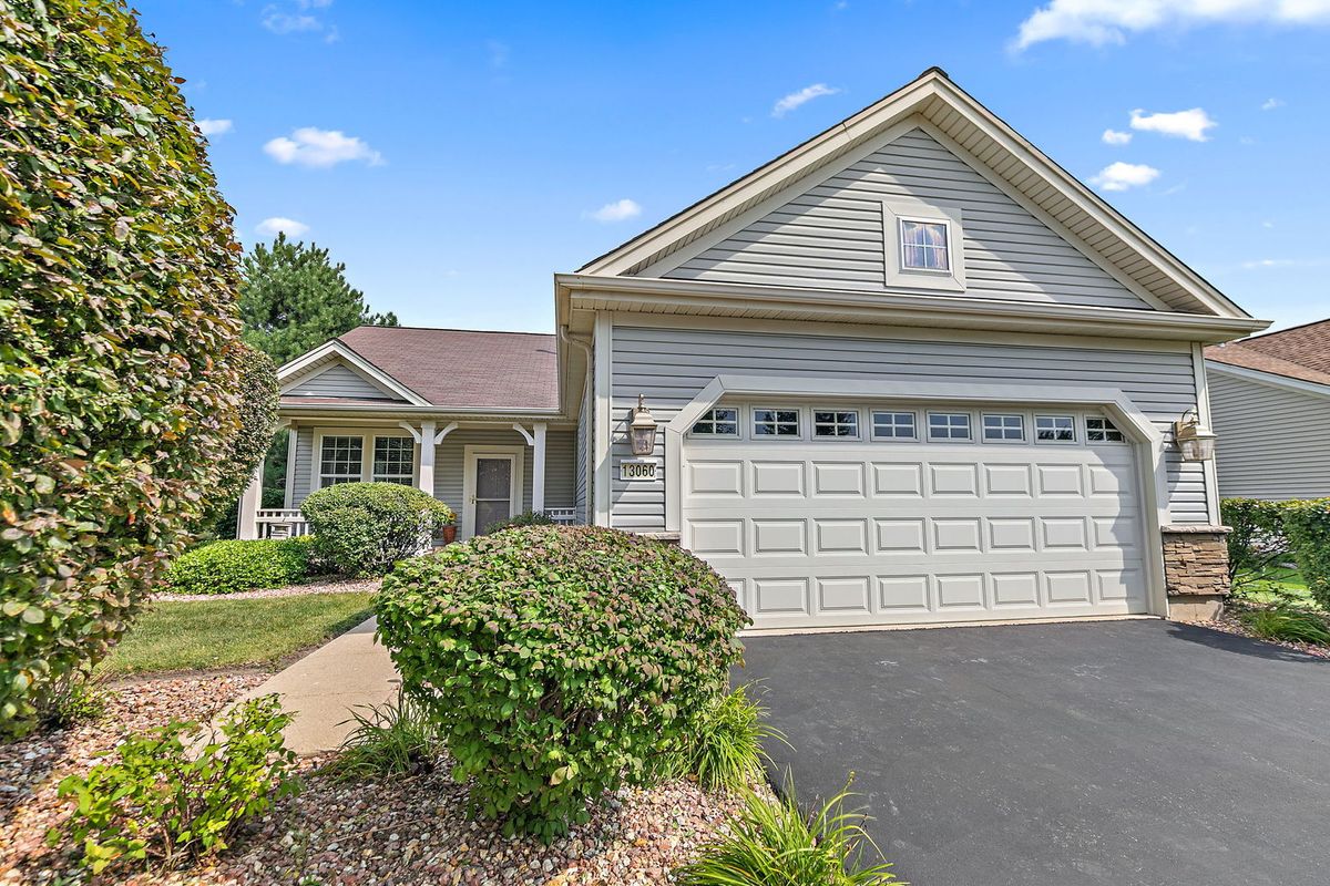 13060 Coventry Lane, Huntley, IL 60142