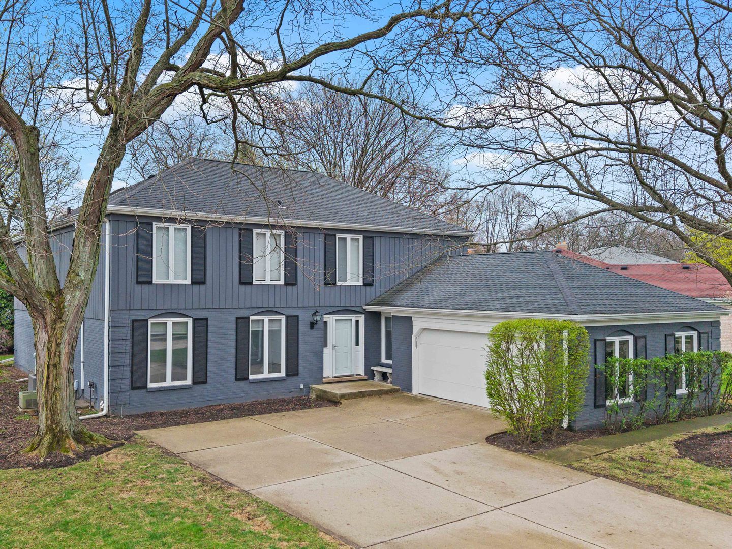2409 The Strand — Northbrook, IL 60062