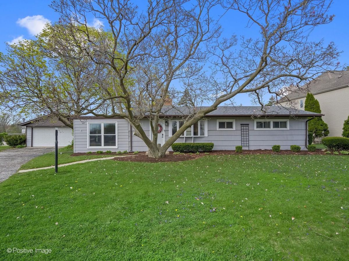 657 Armitage Avenue, Elmhurst, IL 60126