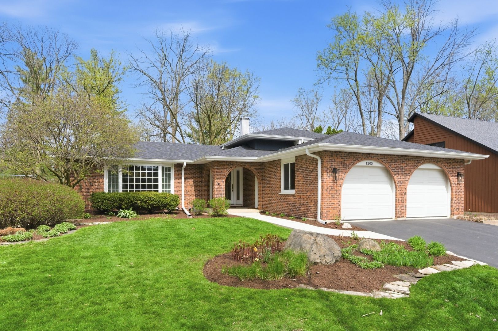 1205 Chateaugay Avenue — Naperville, IL 60540