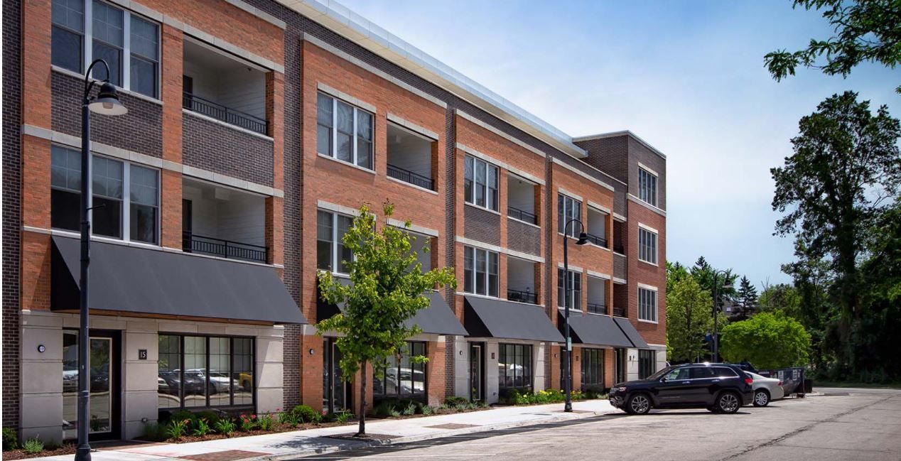 229 Park Avenue #208 — Clarendon Hills, IL 60514