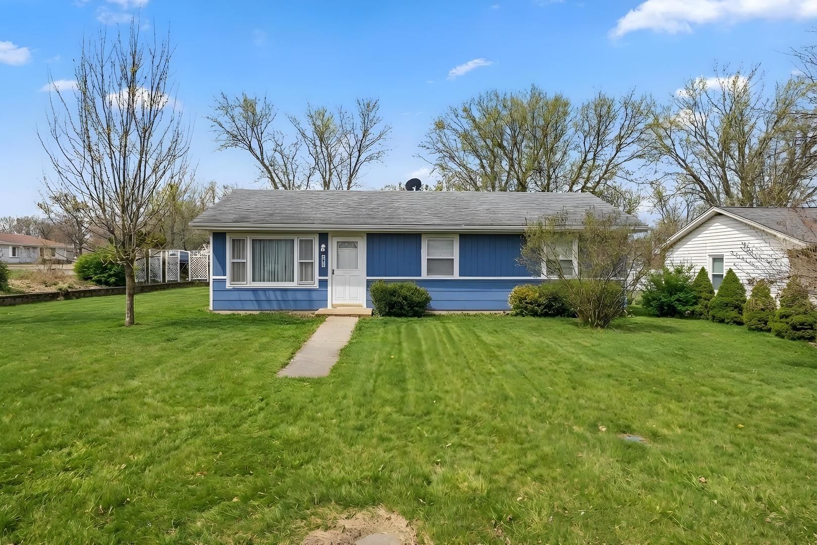 200 Ramona Avenue — Rochelle, IL 61068