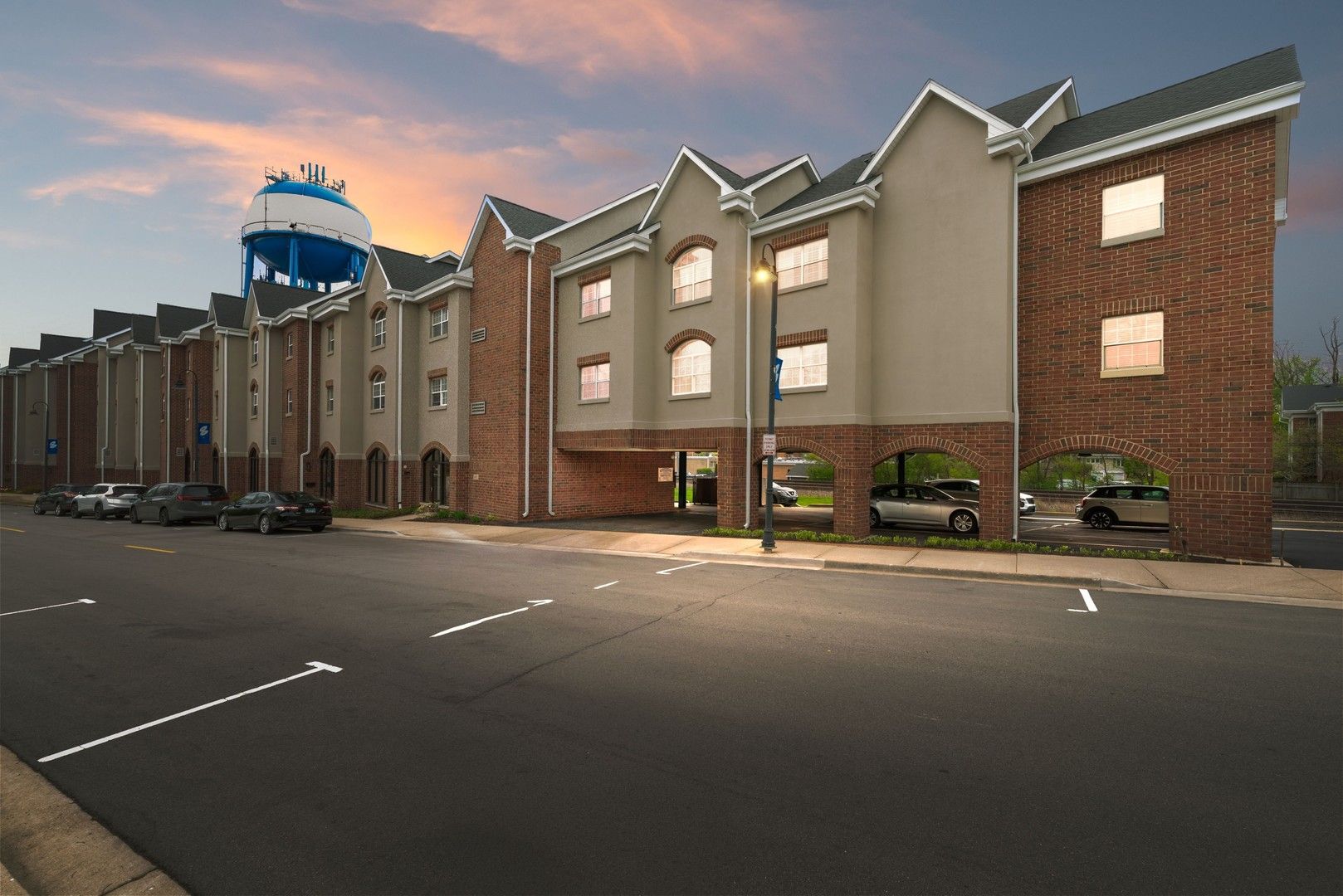 245 Burlington Avenue #311 — Clarendon Hills, IL 60514