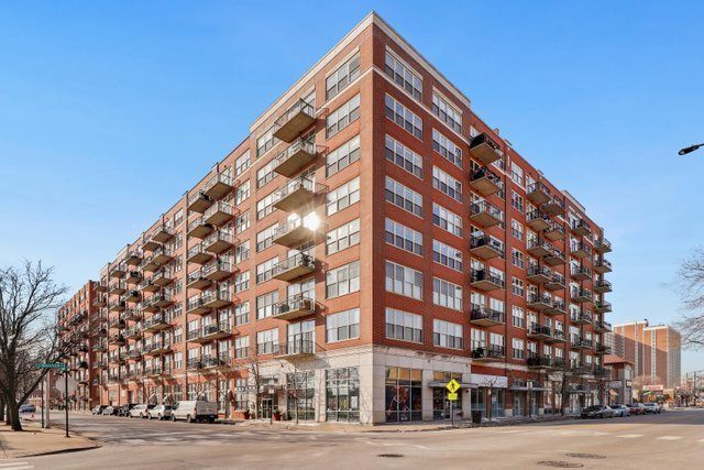 6 Laflin Street — Chicago, IL 60607