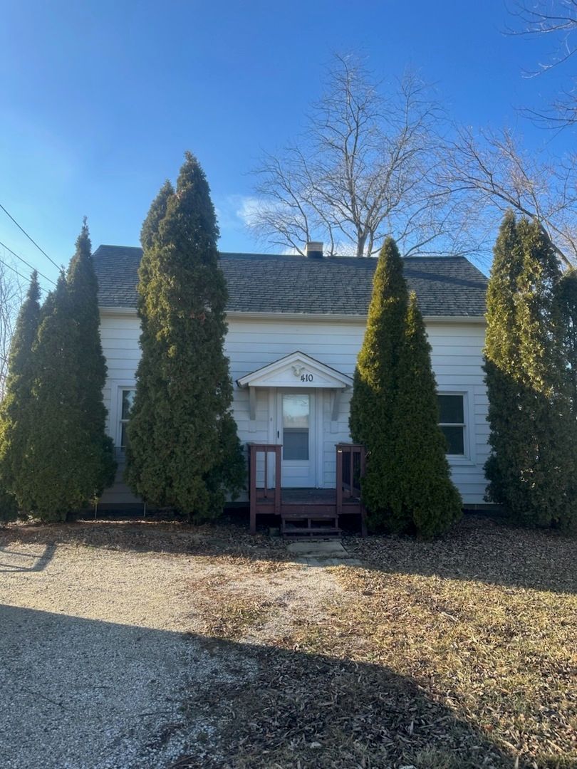 410 Ivanhoe Road — Grayslake, IL 60030