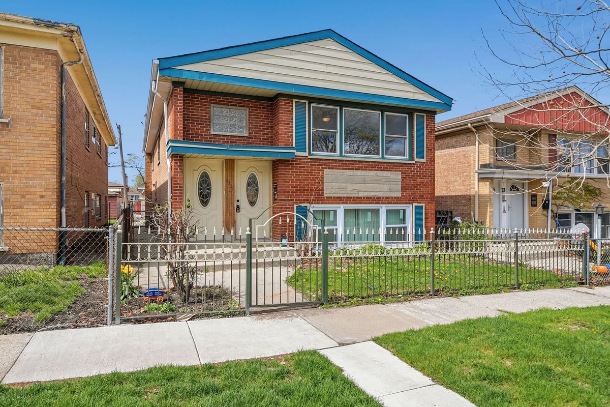 5322 72nd Court, Summit, IL 60501