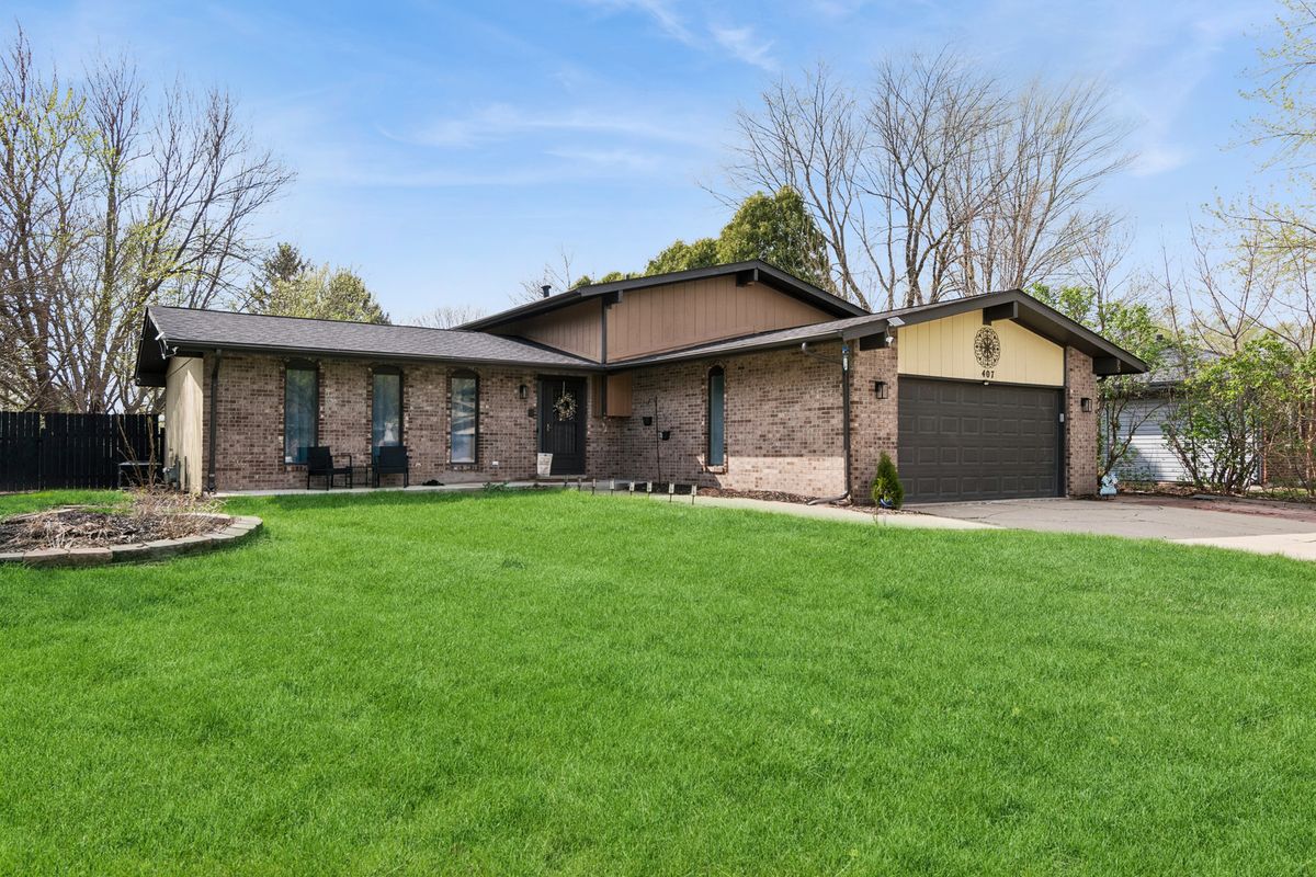 407 Greenfield Road, Shorewood, IL 60404