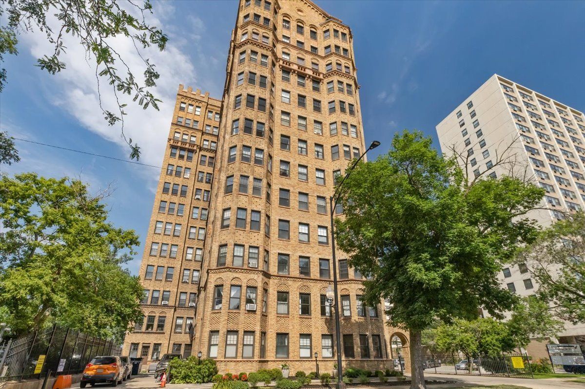 7321 S South Shore Drive #5A — Chicago, IL 60649