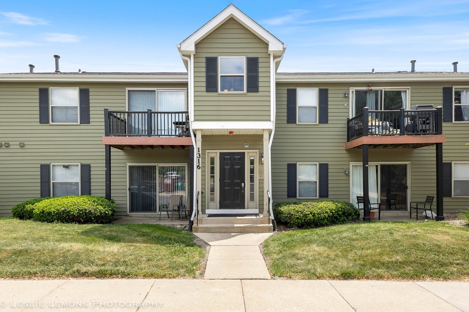 1316 McDowell Road #203 — Naperville, IL 60563