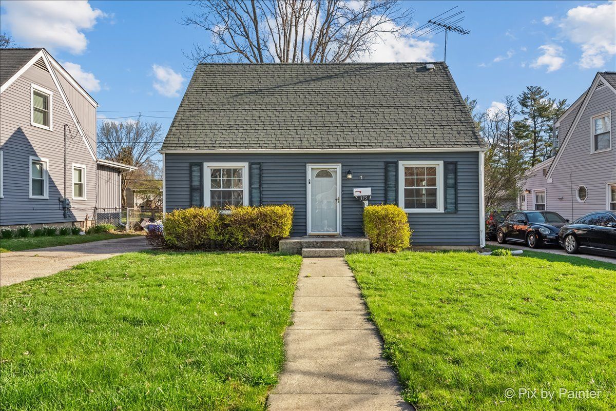 375 S Edison Avenue — Elgin, IL 60123