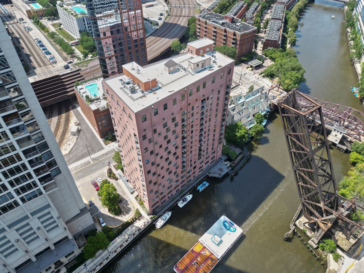 355 CANAL Street, Chicago, IL 60606