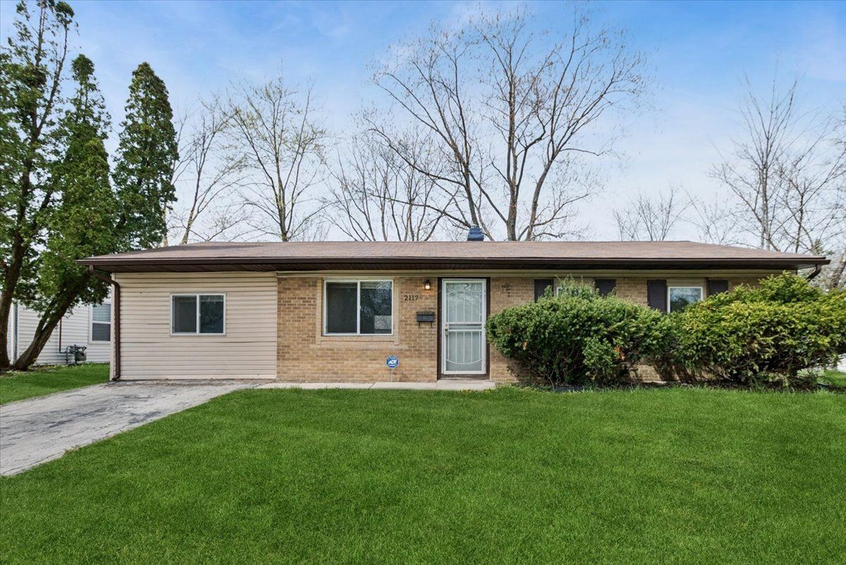 2117 217th Street — Sauk Village, IL 60411