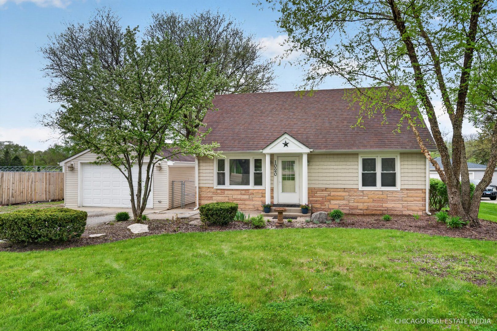 1020 Center Drive — South Elgin, IL 60177