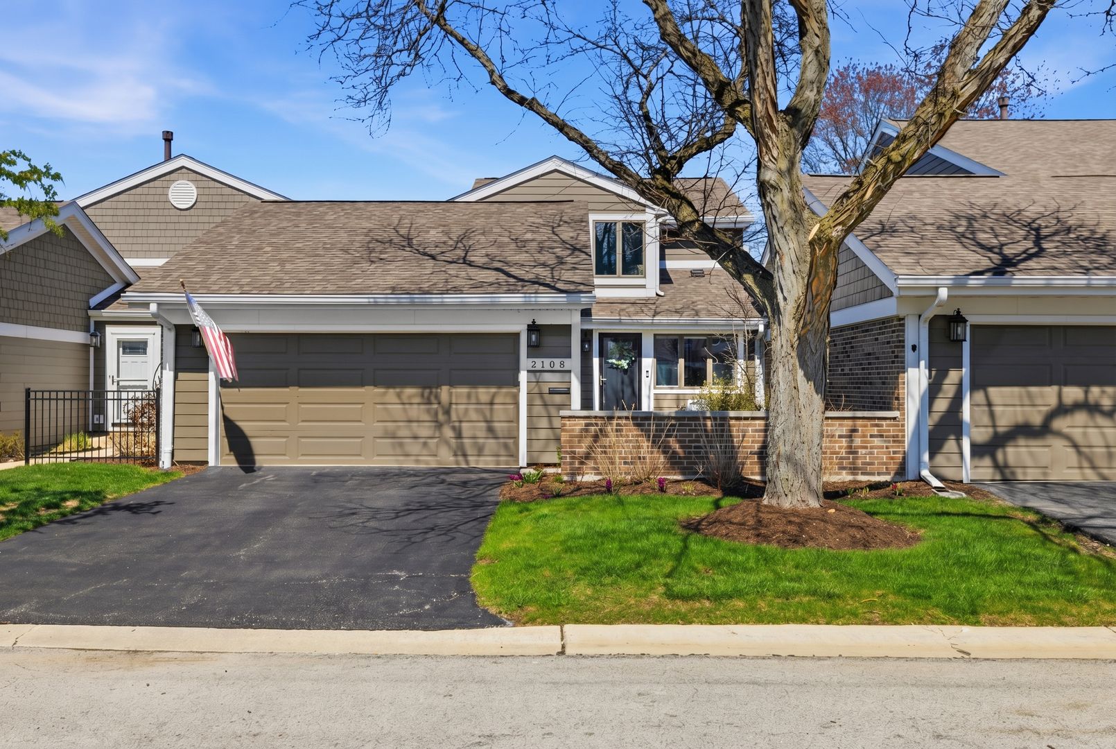 2105 Timber Lane — Wheaton, IL 60189