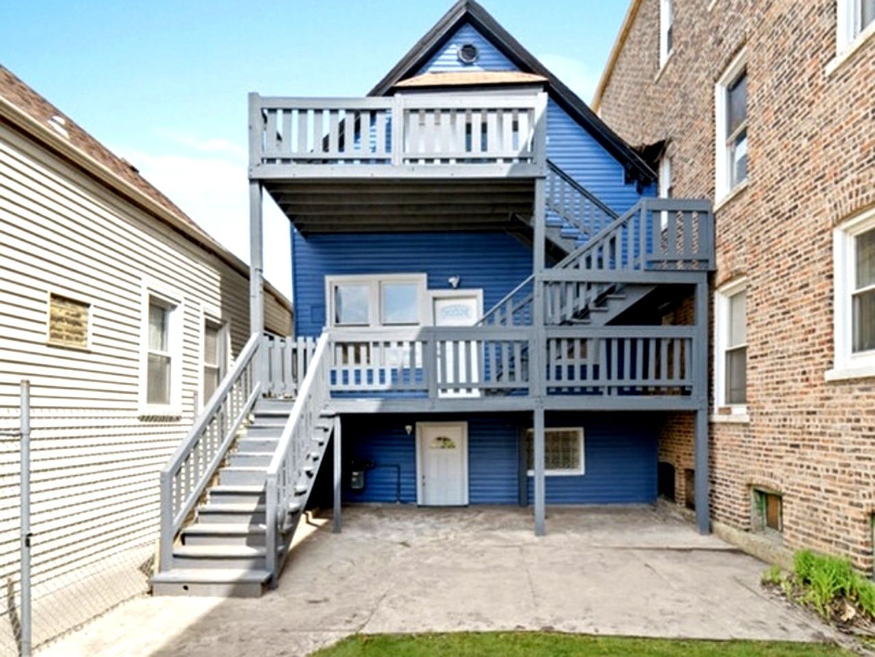 4329 Wood Street — Chicago, IL 60609
