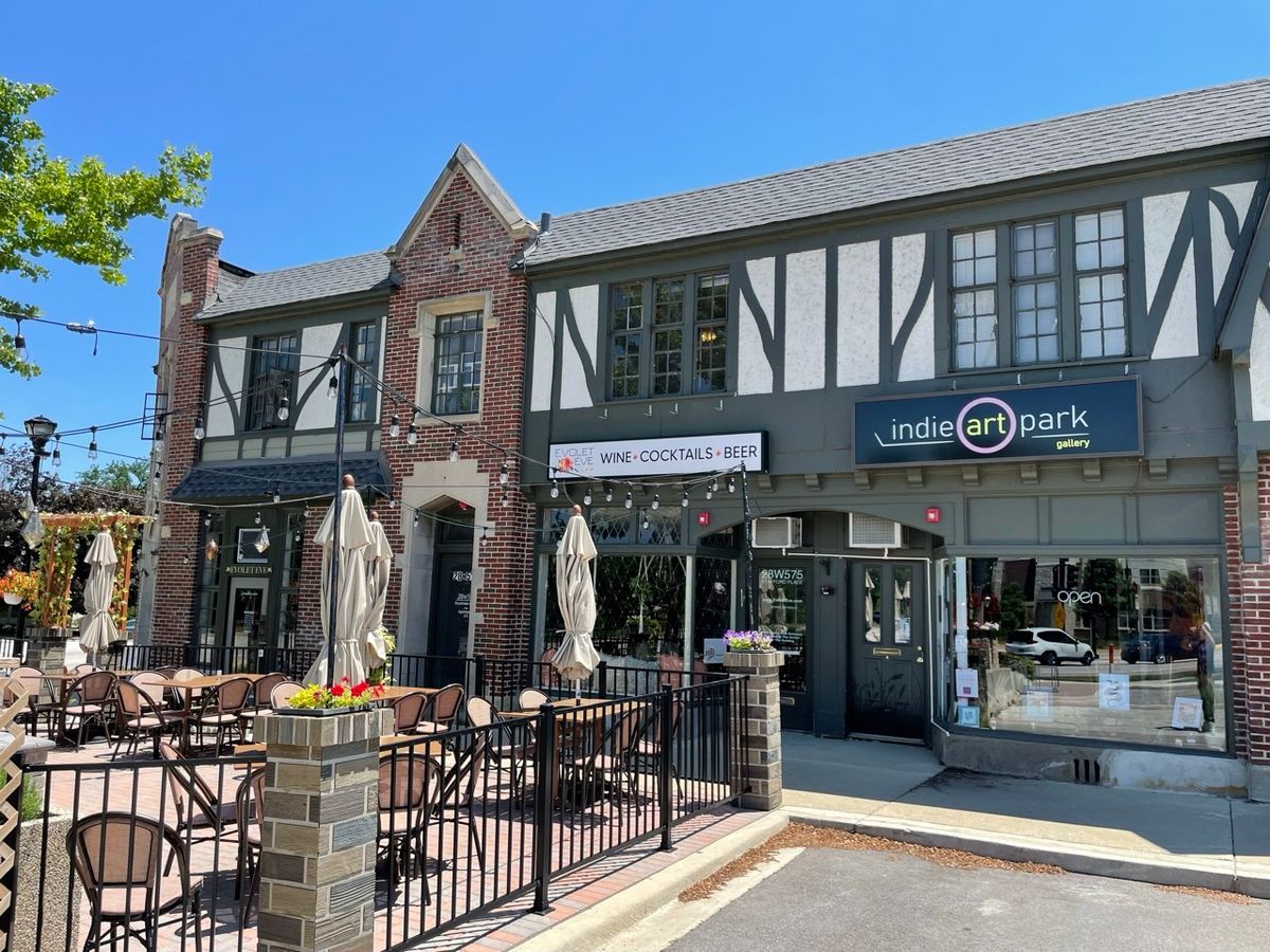 28w573 Stafford Place, Warrenville, IL 60555