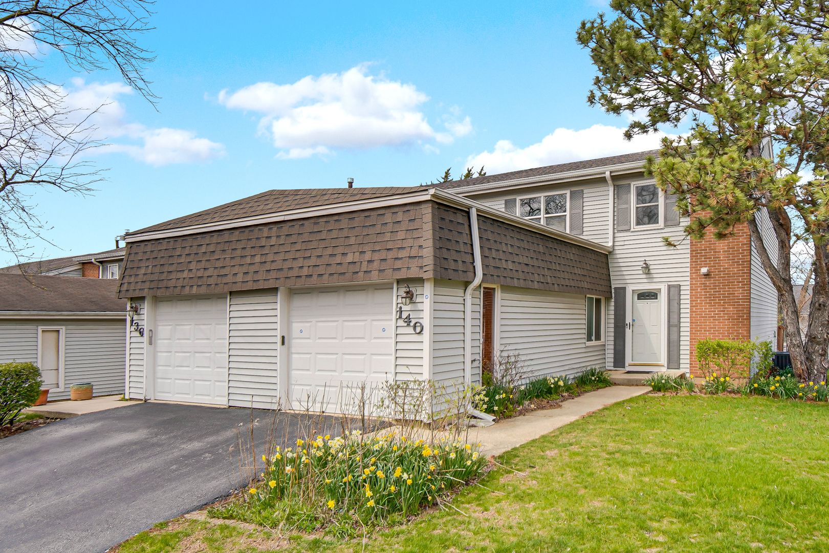 140 Leslie Lane — Bolingbrook, IL 60440