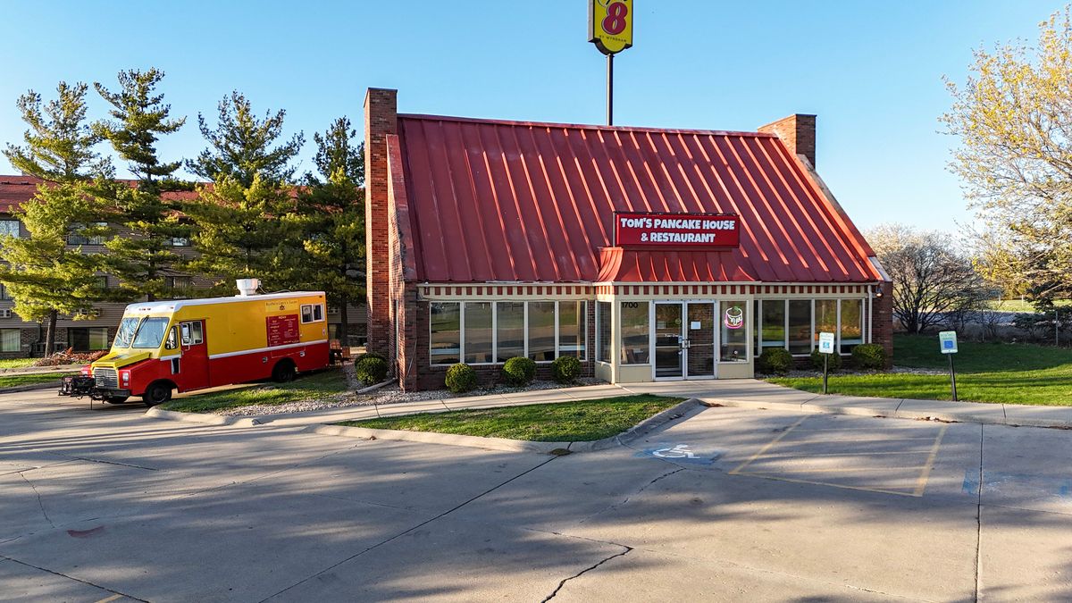 1700 Fredrick Lane, Normal, IL 61761