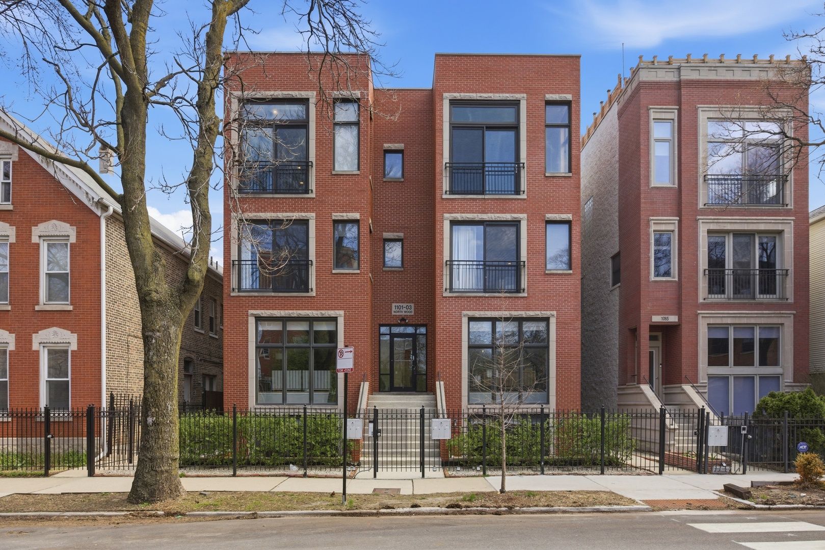 1101 N Wood Street #1S — Chicago, IL 60622