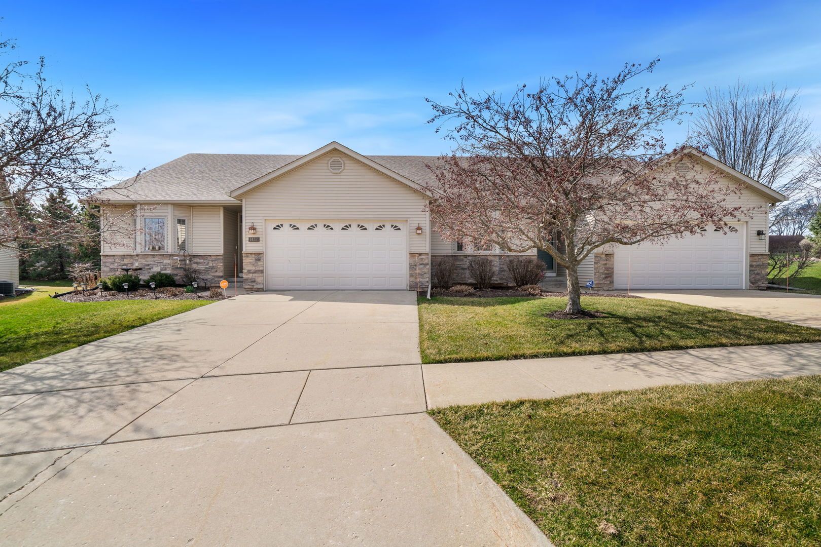 1453 Boulder Creek Way #2 — Rockford, IL 61108