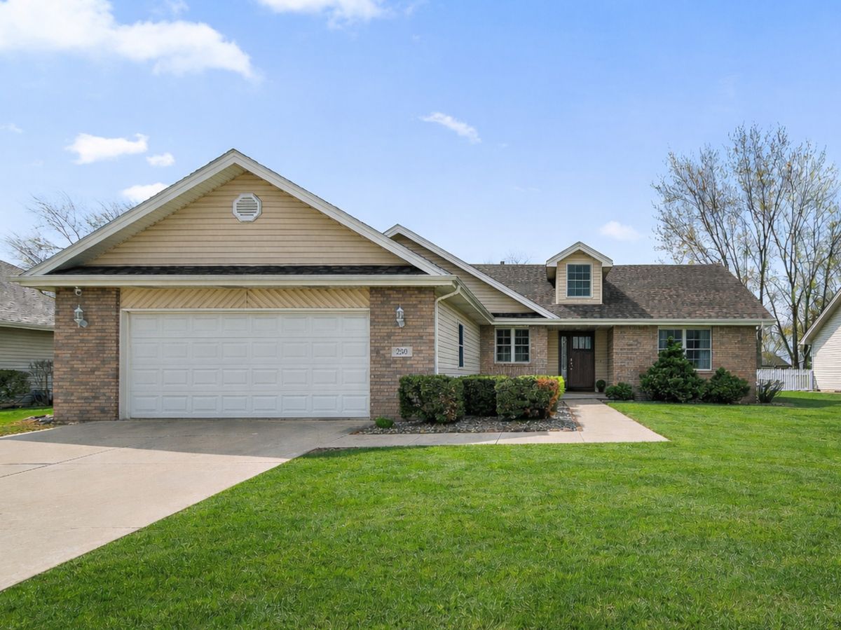 230 Curwick Drive, Bourbonnais, IL 60914