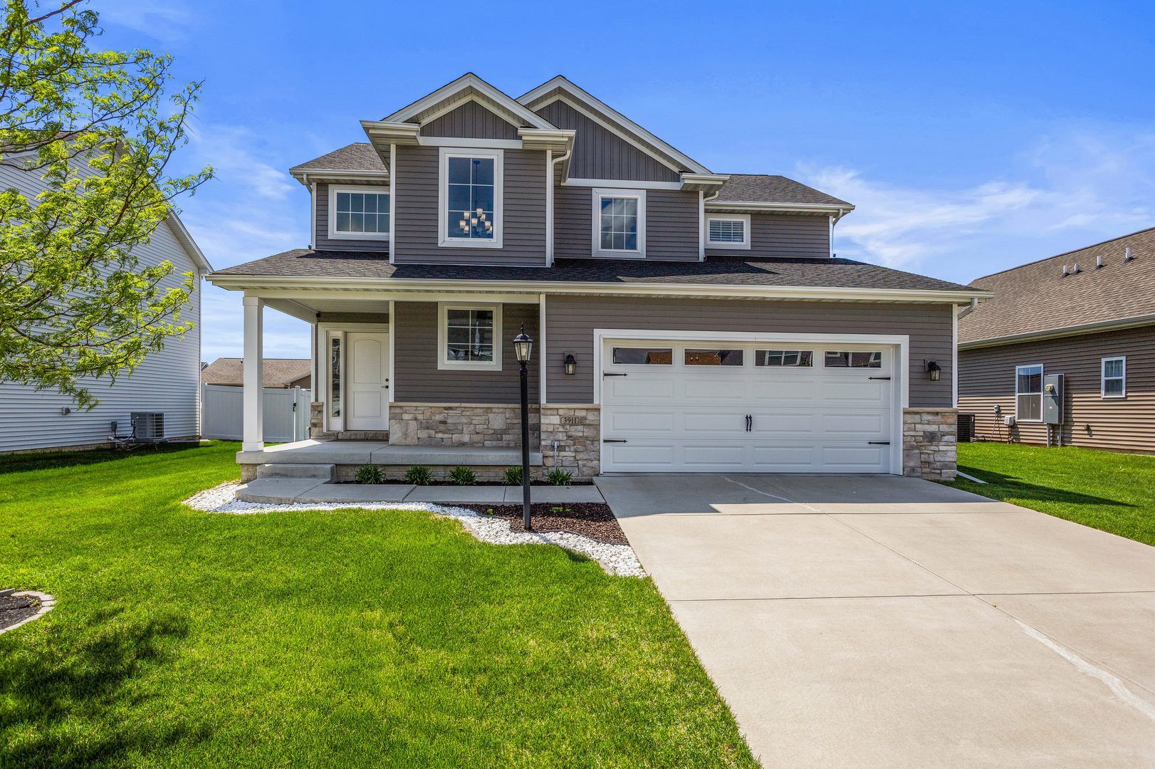 3911 Obsidian Drive — Champaign, IL 61822