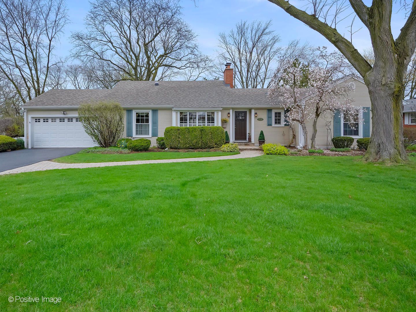 1738 60th Street — La Grange Highlands, IL 60525