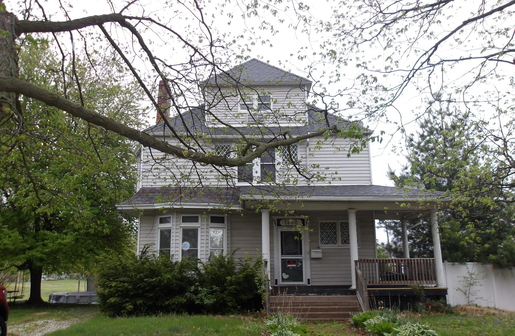 1142 E Broadway Street — Monmouth, IL 61462