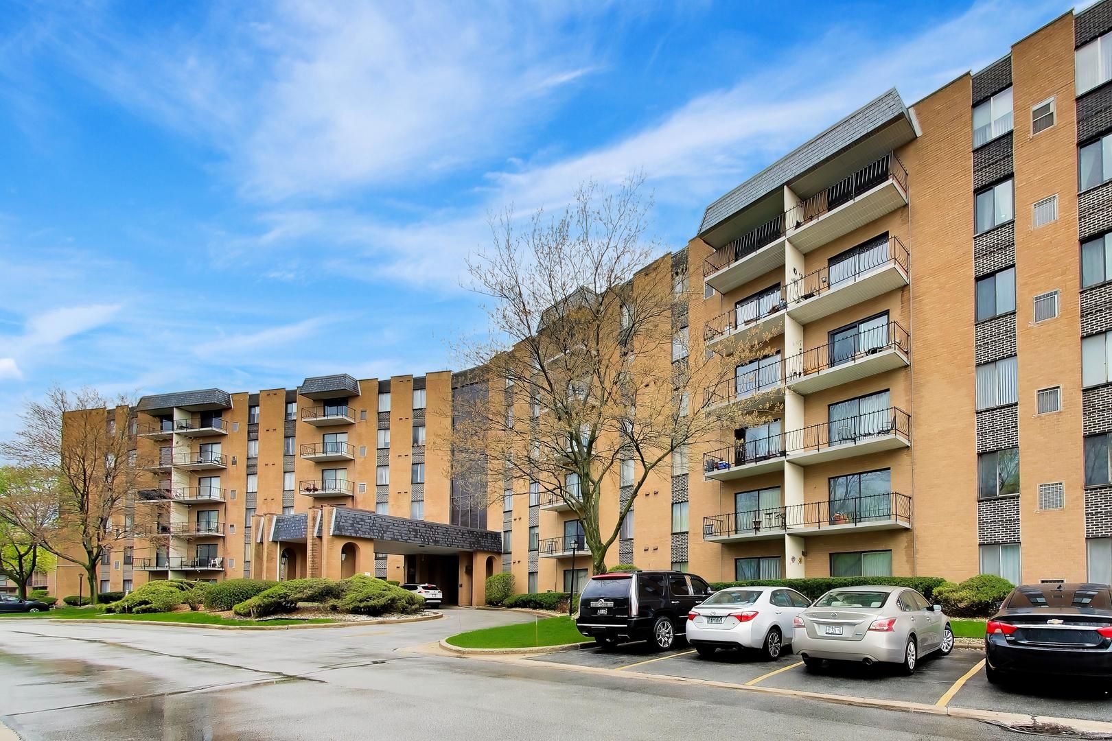 700 N Bruce Lane #312 — Glenwood, IL 60425