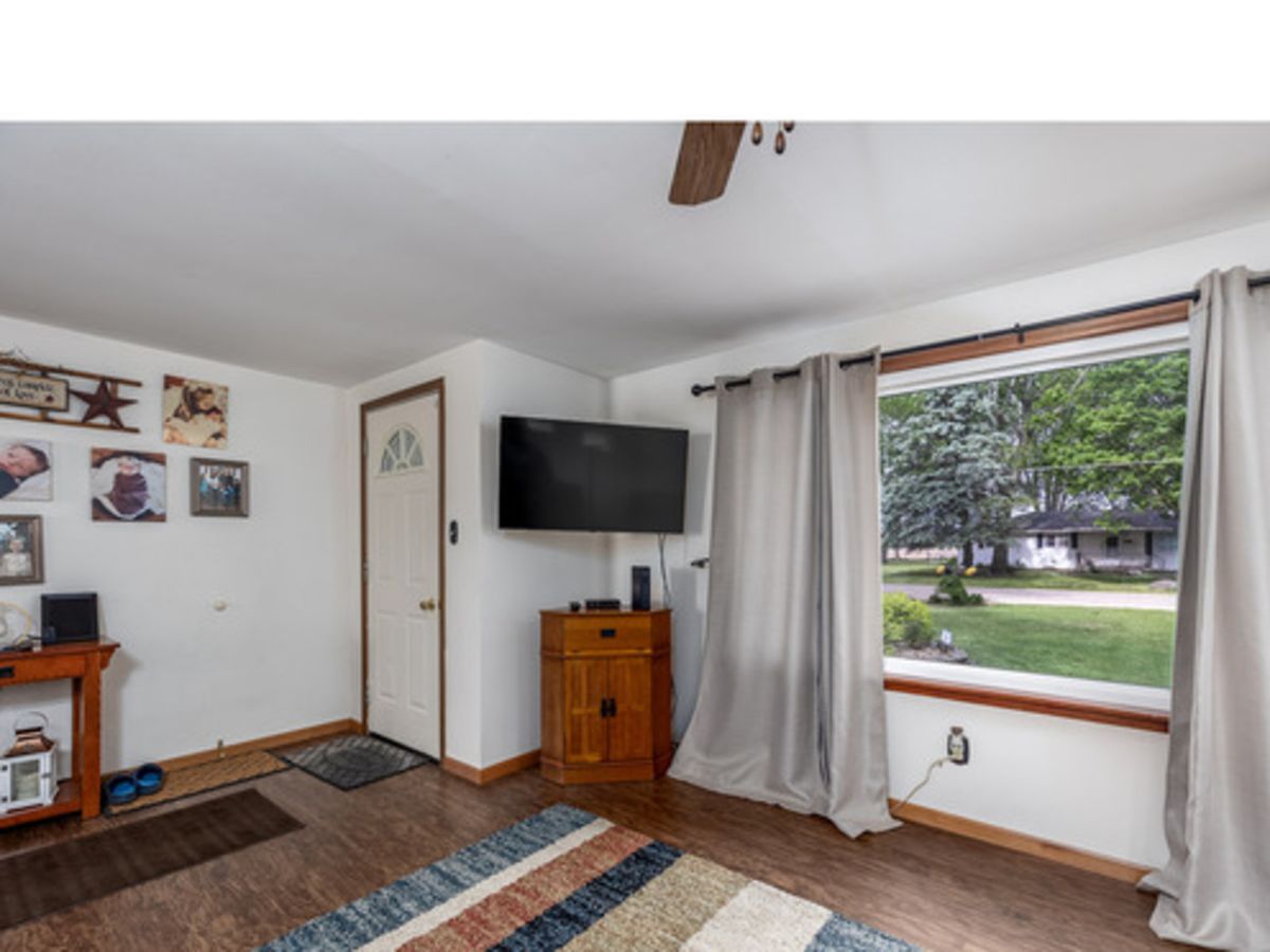 1907 Coalville Road, Streator, IL 61364