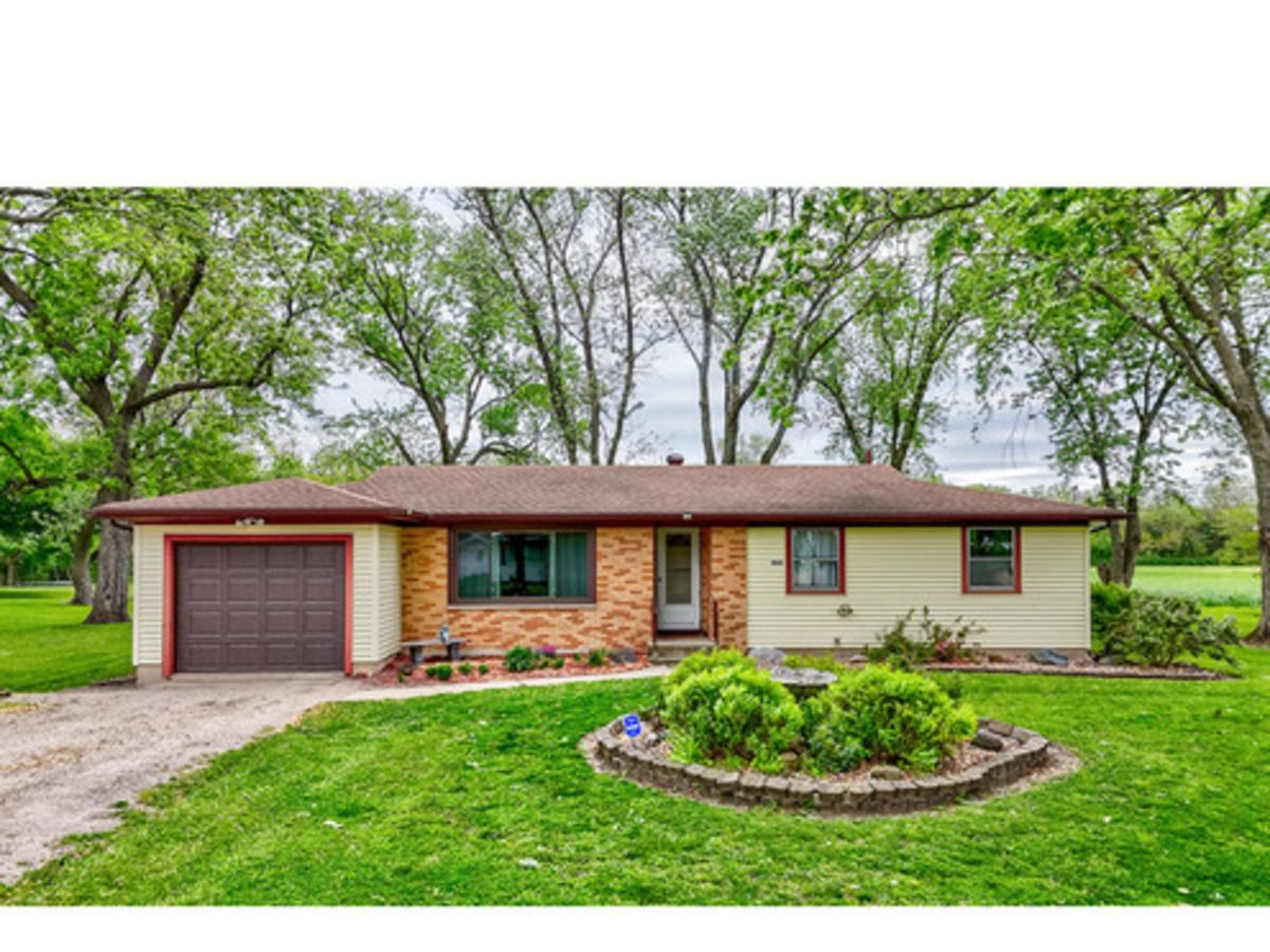 1907 Coalville Road, Streator, IL 61364