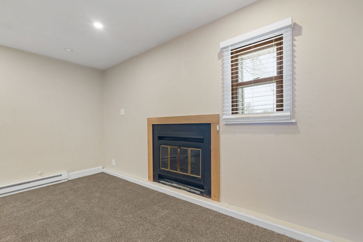 300 Highland Avenue, Erie, IL 61250