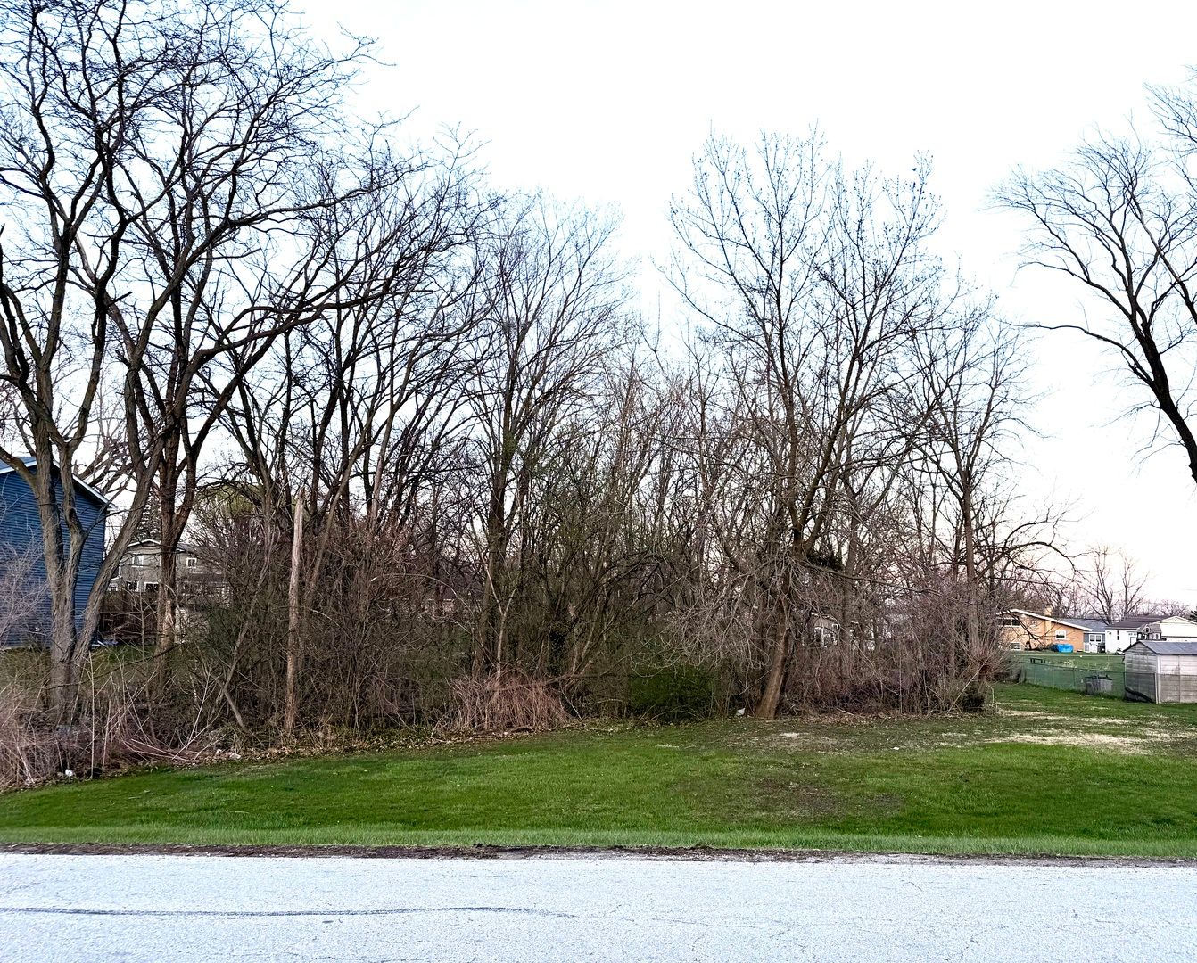 2N309 Pearl Avenue — Glen Ellyn, IL 60137