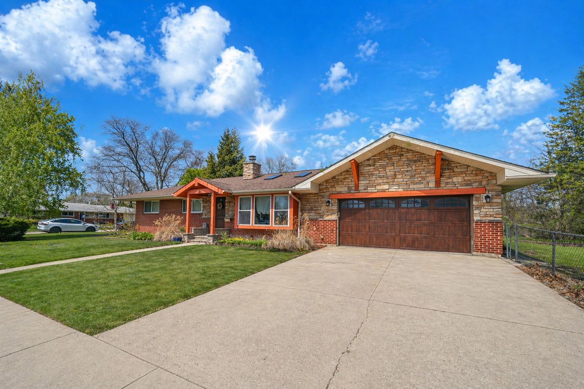 256 KATHLEEN Drive, Des Plaines, IL 60016