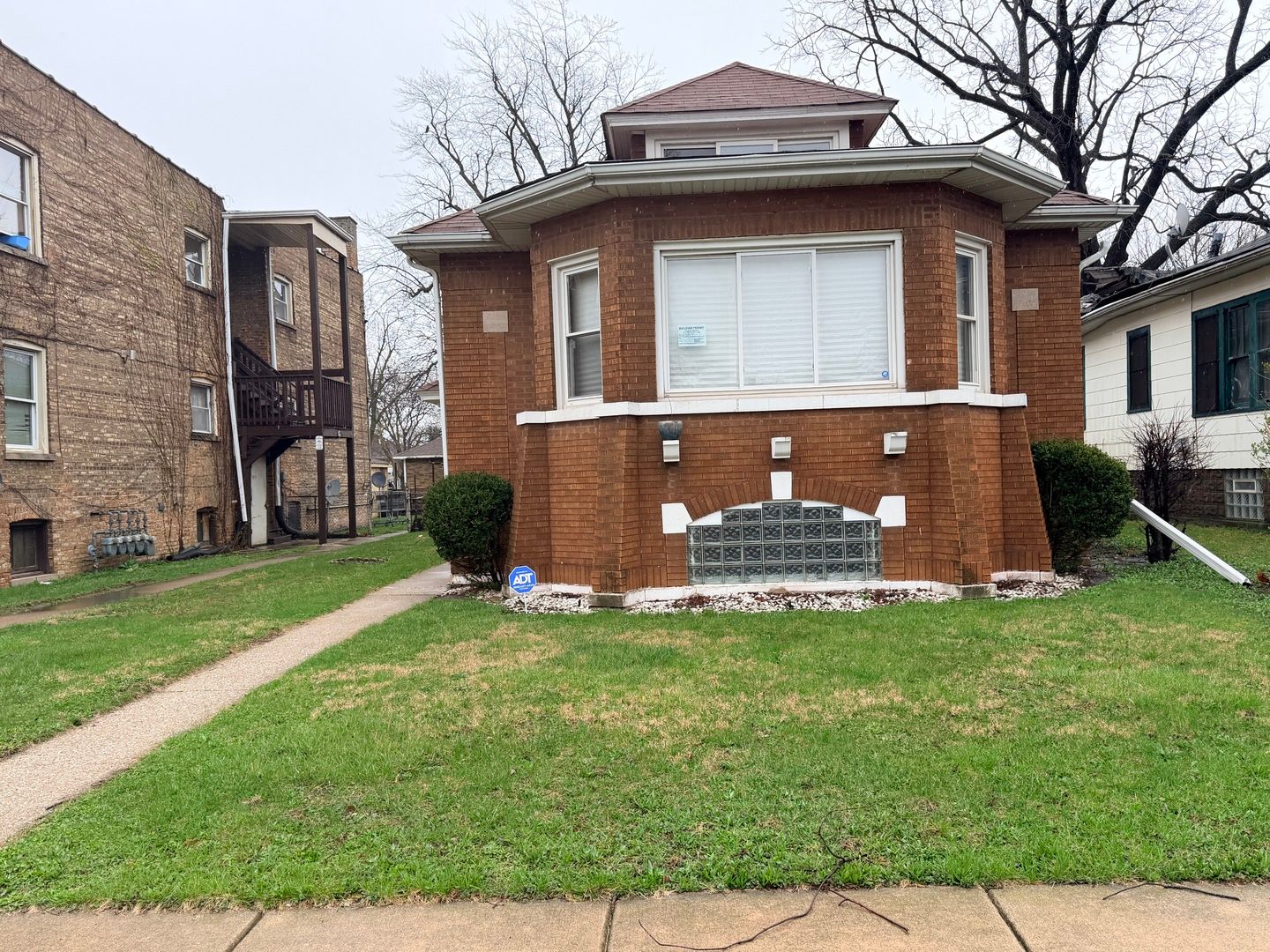 13903 S State Street — Riverdale, IL 60827
