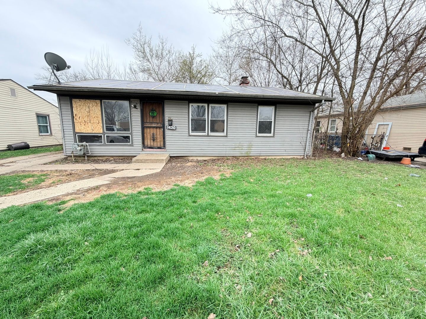 1420 E 15th Street — Ford Heights, IL 60411