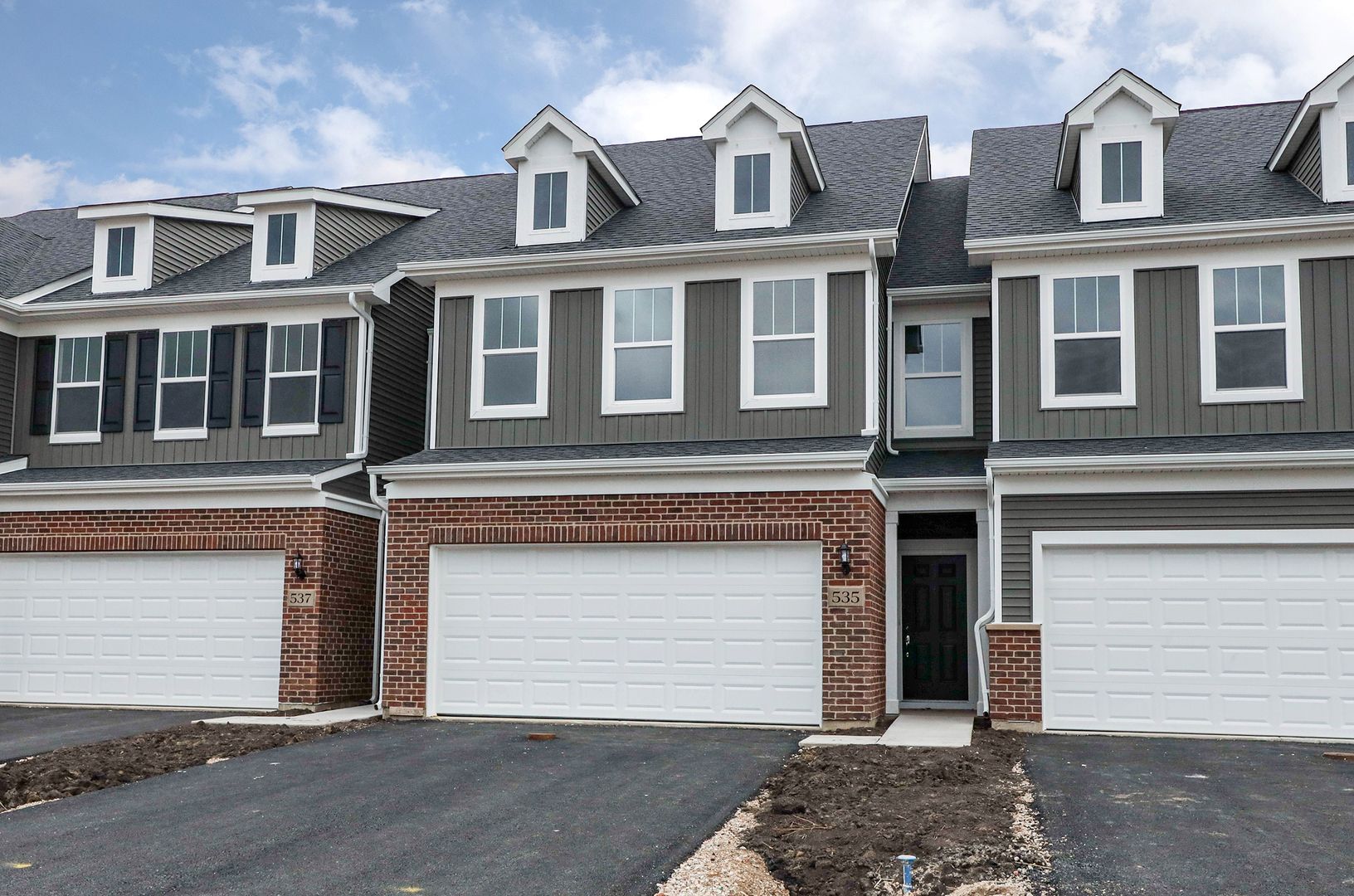 535 Watercress Drive #535 — Aurora, IL 60504